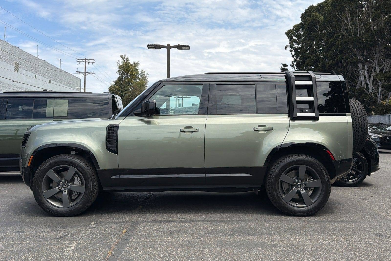 land rover defender 2025 SALE27EU6S2398013 image land rover defender 2025 SALE27EU6S2398013 image